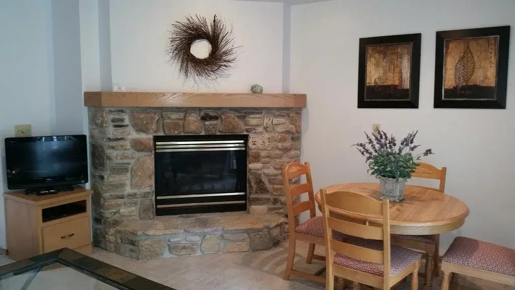 The Hilltop Inn