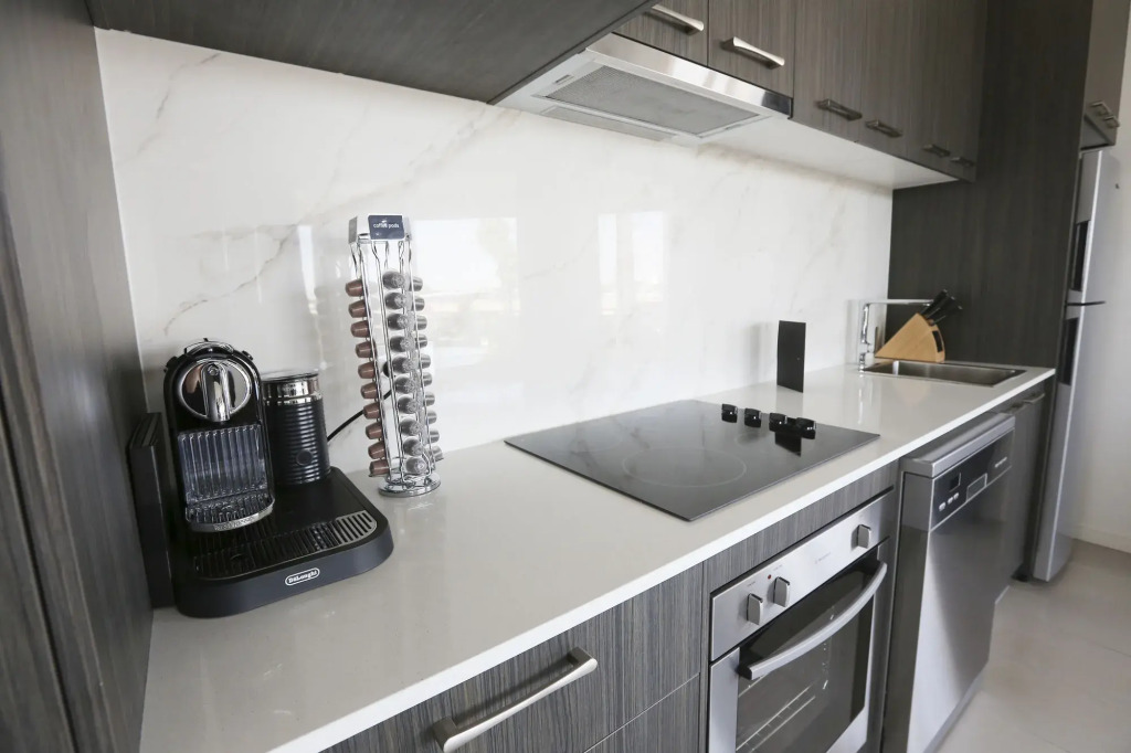 Indulge Apartments - CBD