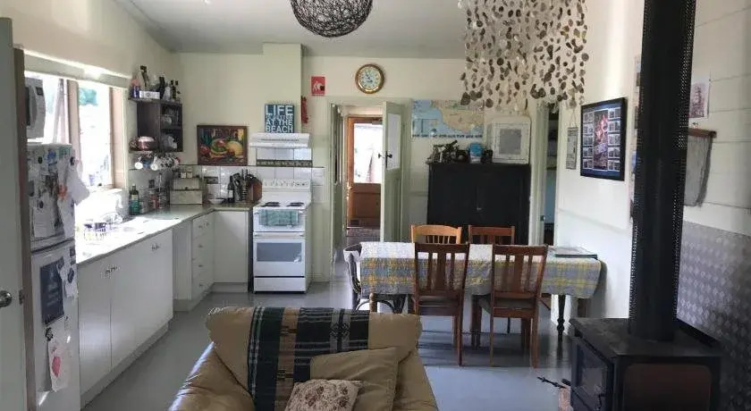 Port Campbell Guesthouse & Flash Packers