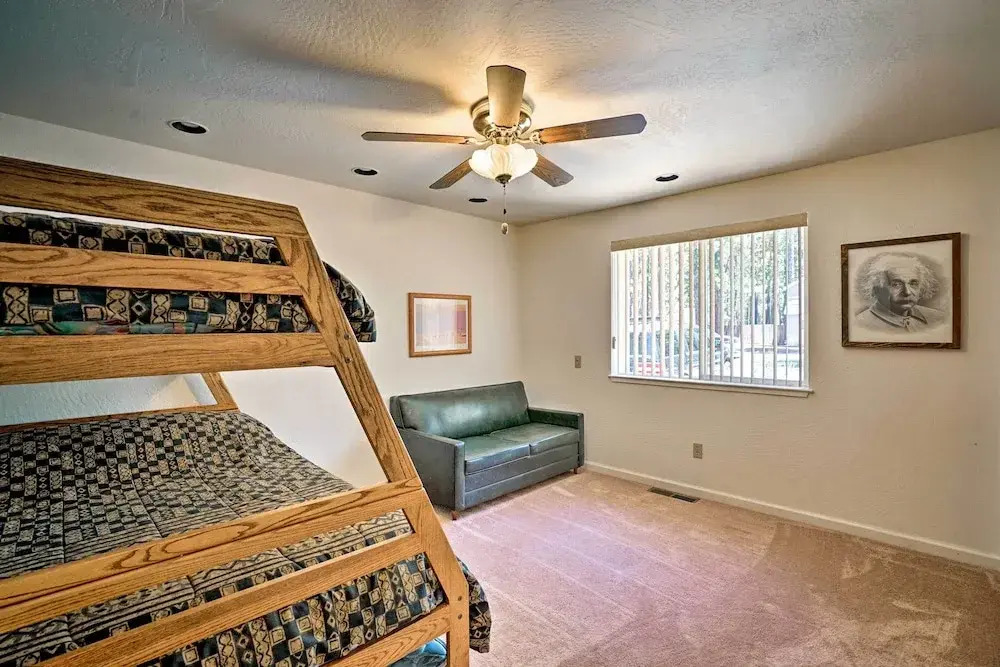 4 Mi to Heavenly: Home w/ Deck in South Lake Tahoe
