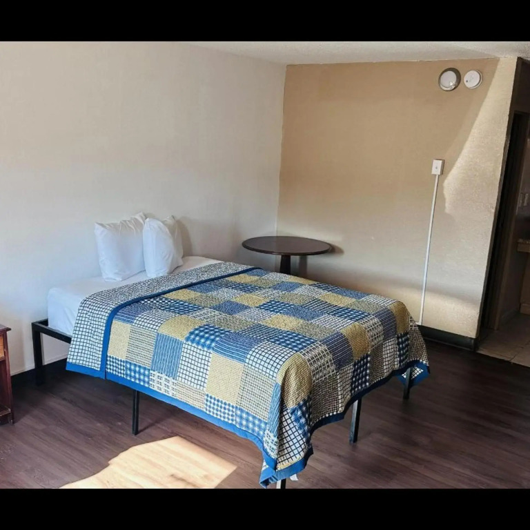 Hallmark Inn By OYO Fort Wayne