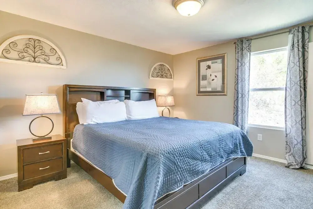 2 Mi to Branson Strip: Family Condo w/ Balcony!