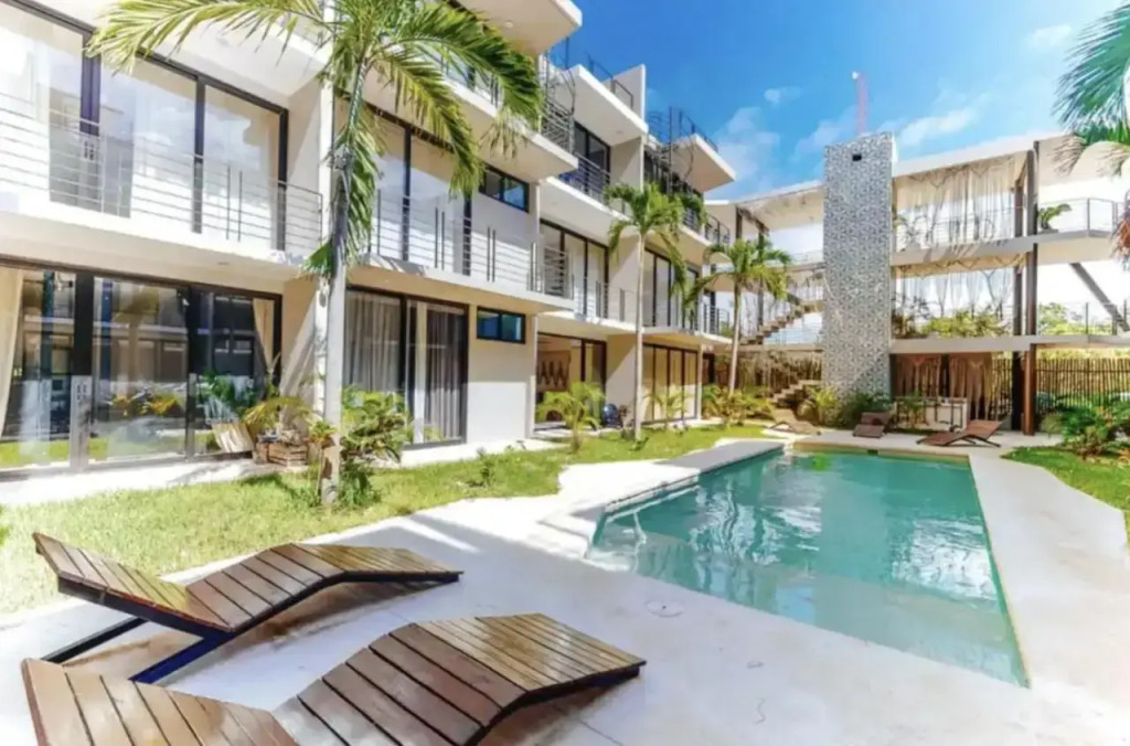 101 Amena Modern 1BR APT w/GYM (10 min to beach)