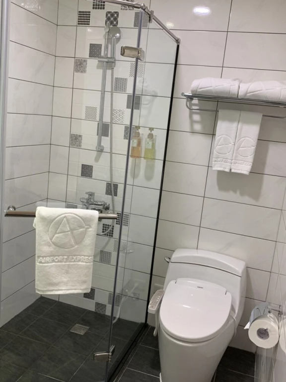 airport express hotel