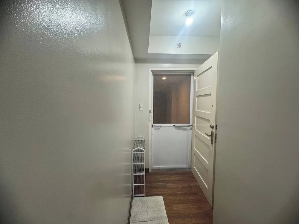 Flair Towers Condo near MRT Bonifacio and Shaw within Greenfields