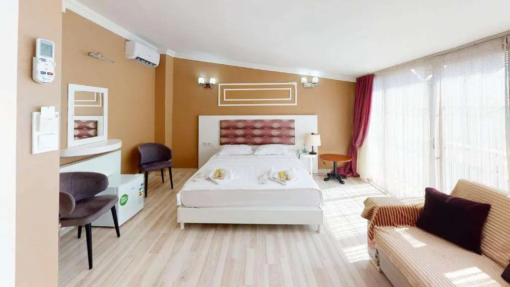 Отель The Wolf Hotel Karakoy