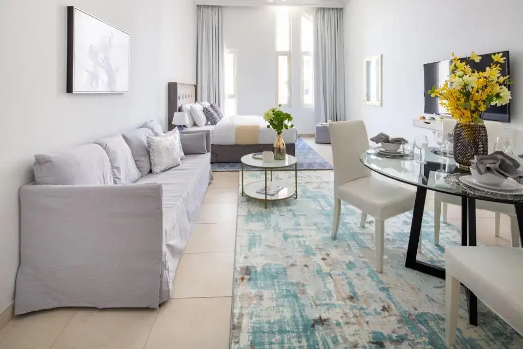 Frank Porter - Canal Residence