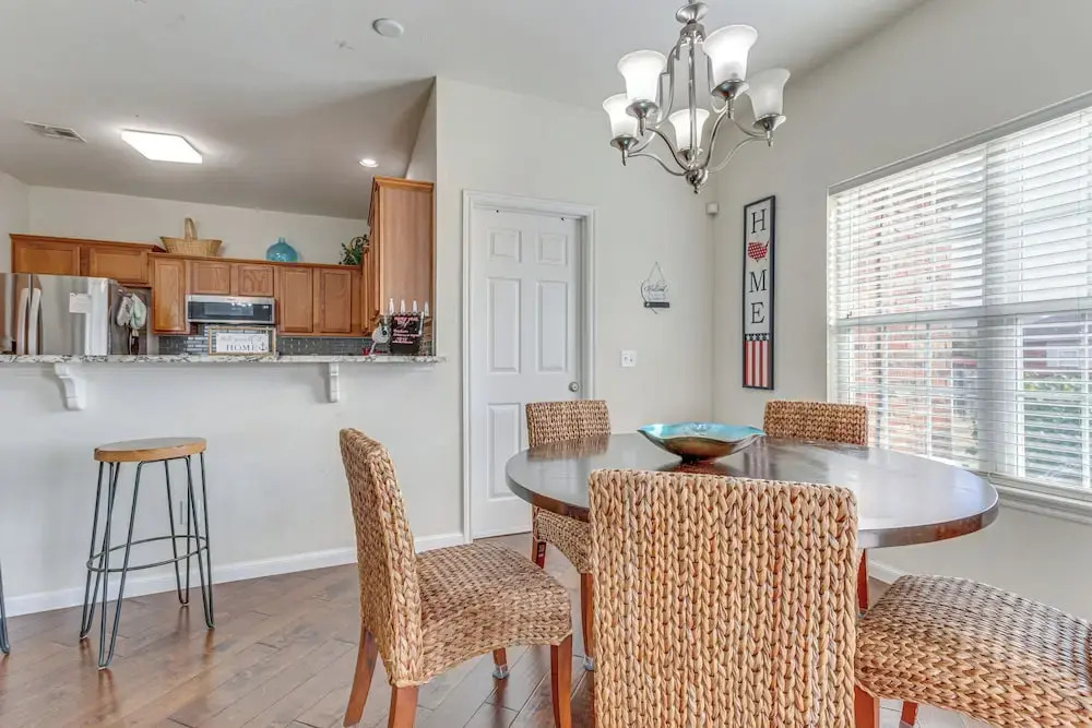 Private Patio + Yard: Home By Tinker & Hospitals!