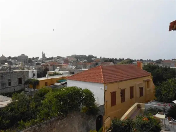 Nikis Pension