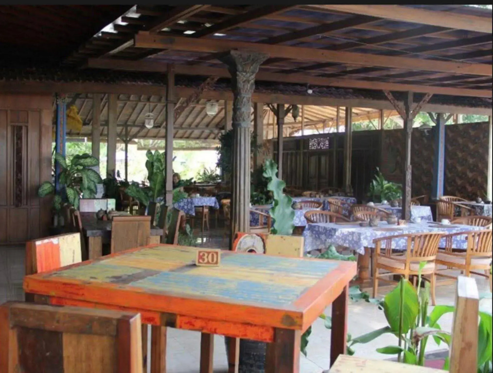 Gazebo Beach Hotel