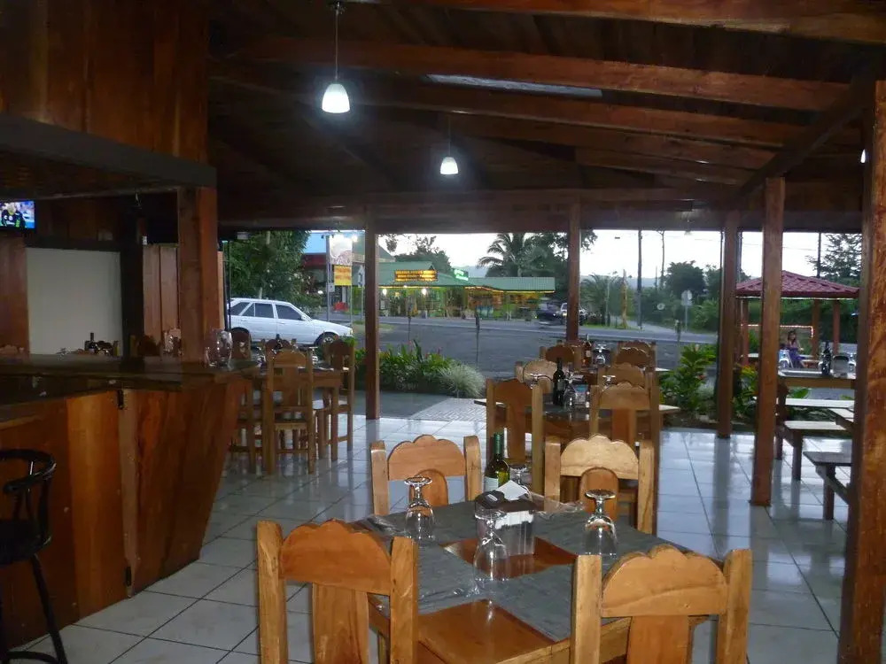 Hotel Arenal Rossi