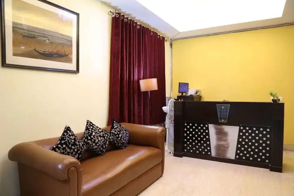 Hotel Mayarch Premium
