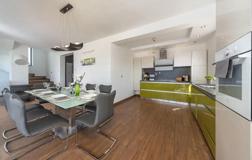Stunning Home In Crikvenica