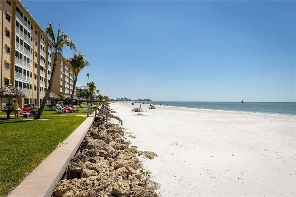 Smugglers Cove 4B6 - Two Bedroom Condo