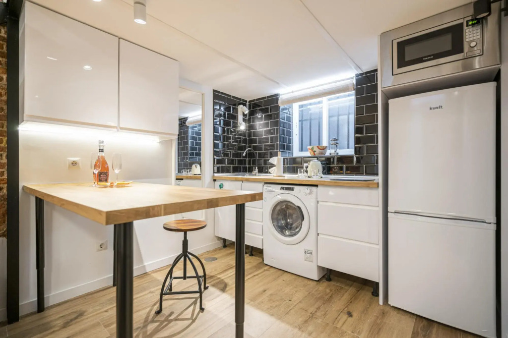 M (MPE35) Apartamento dúplex con patio