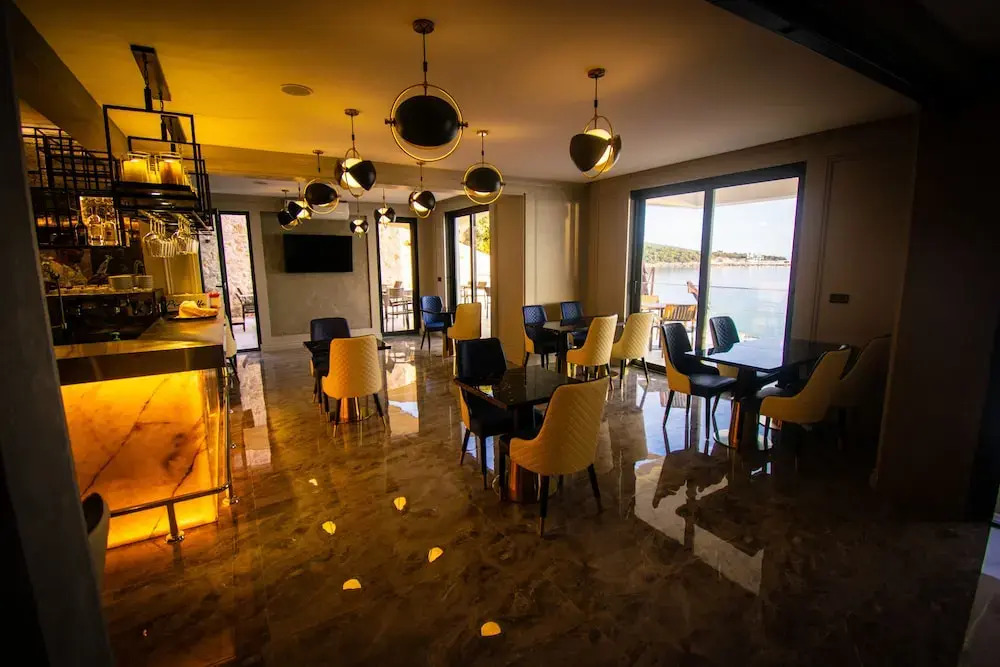 Dollaku Seafront Apartments