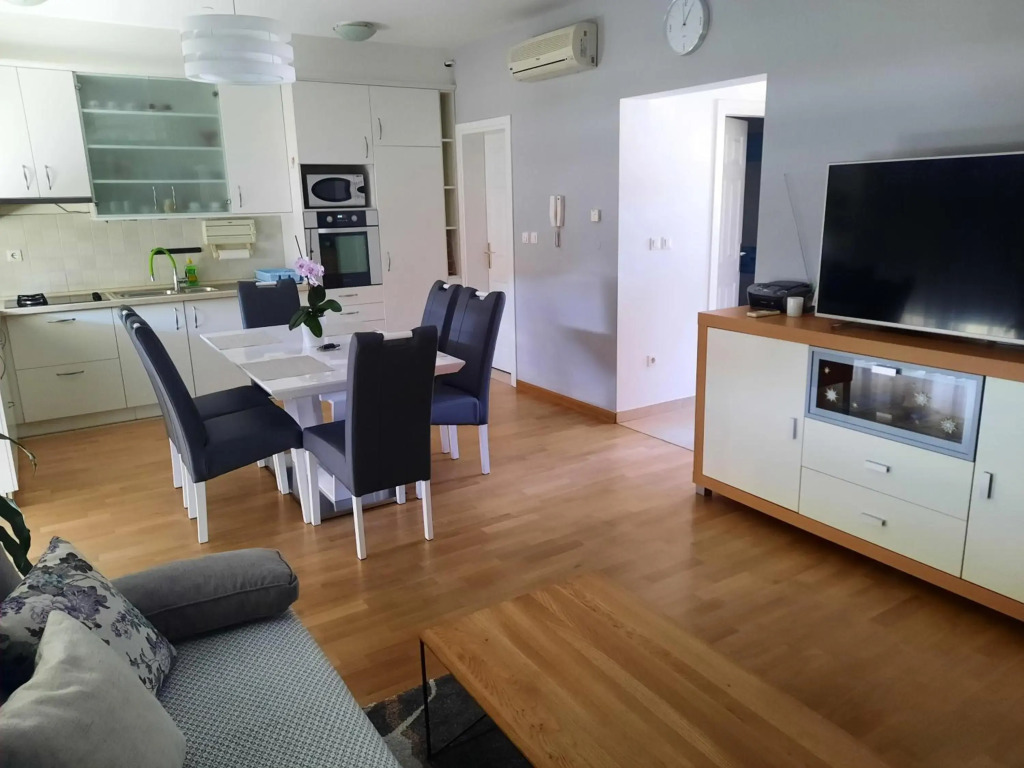 Apartman Dada