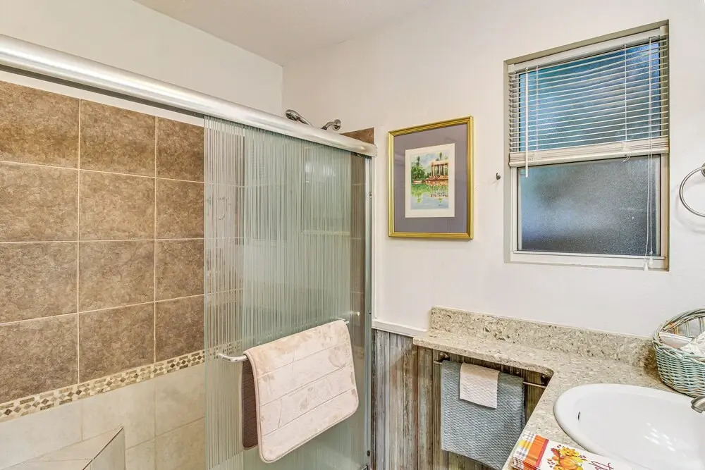 7 Mi to Pensacola Beach: Home w Pet friendly Yard