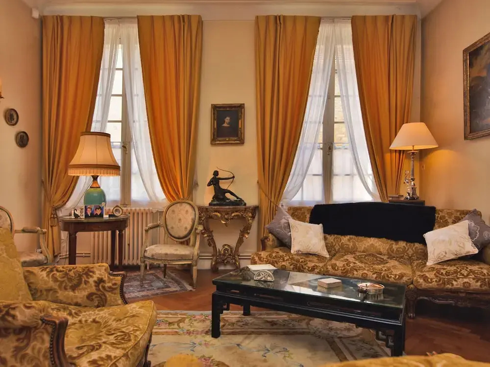 18th Century Character Home With Garden, in the Heart of a Historic Village