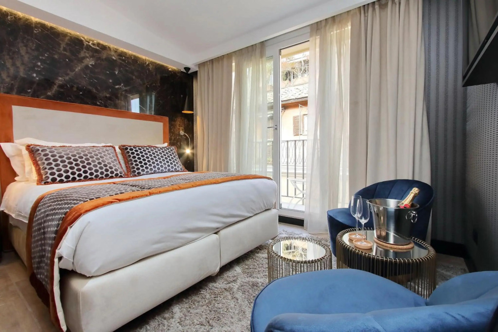 HELMIRAGE Piazza di Spagna Suite
