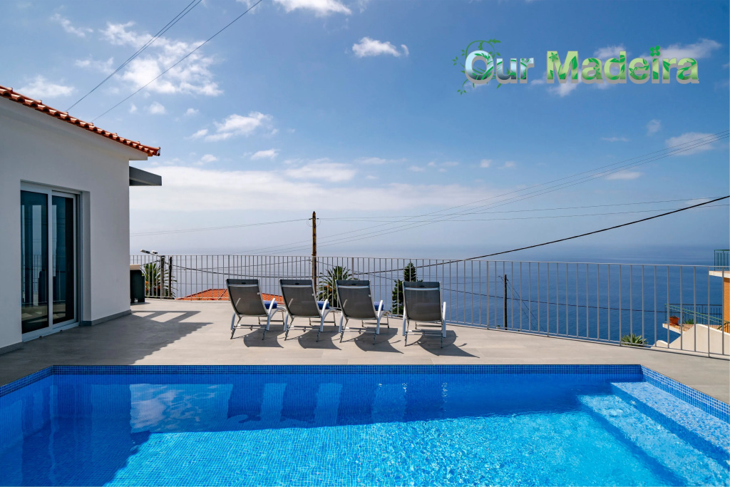 Beautiful Modern Villa in Calheta – CalhetaScape