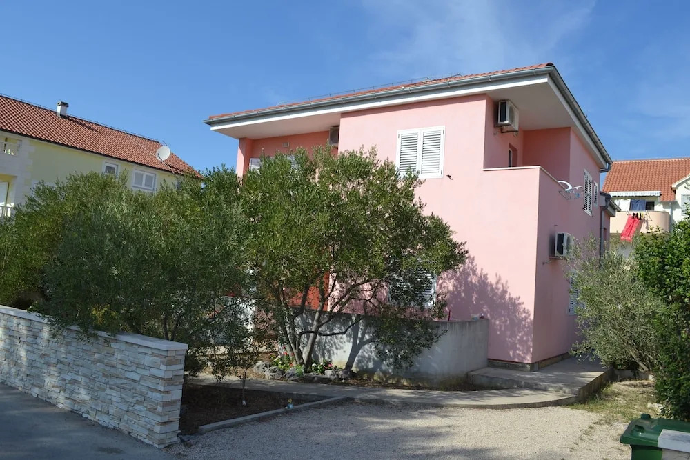Apartments Davor