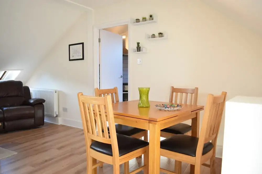 Spacious 1 Bedroom Apartment With Outdoor Terrace