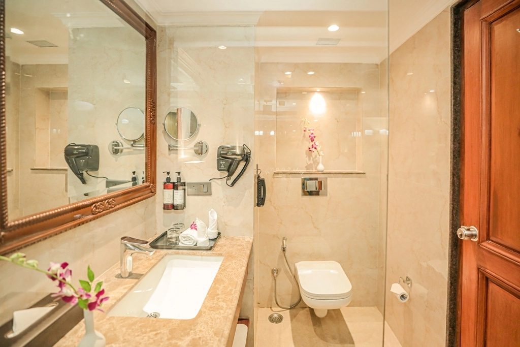 Regenta Central Lucknow by Royal Orchid Hotels Limited
