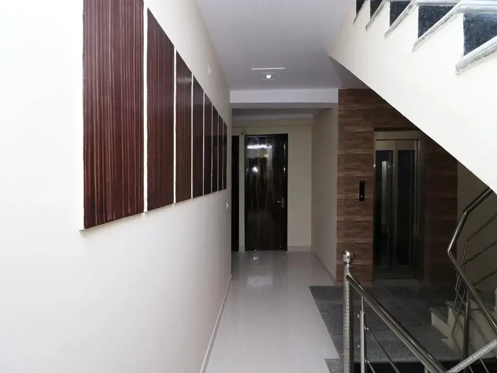 Jet Fox by Aero View Hotel, Delhi Airport