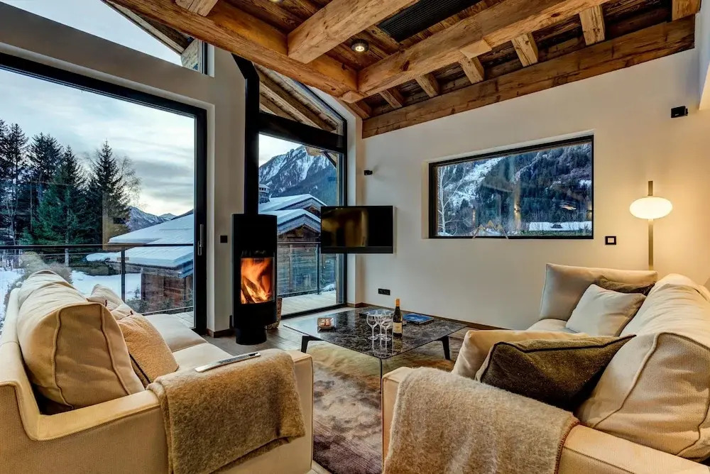 Chalet Red Fox