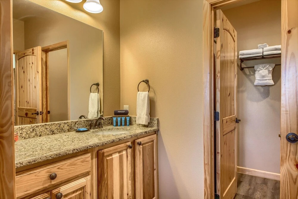 Old Mills Resort OM A8 3 Bedroom Condo by RedAwning