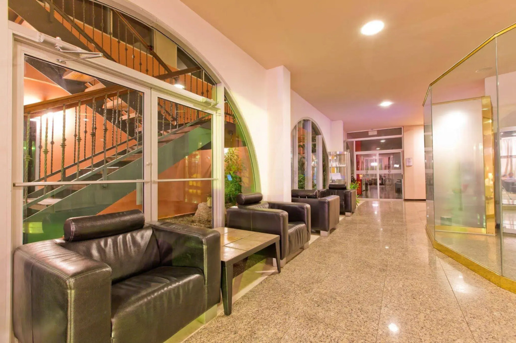 Queens Hotel