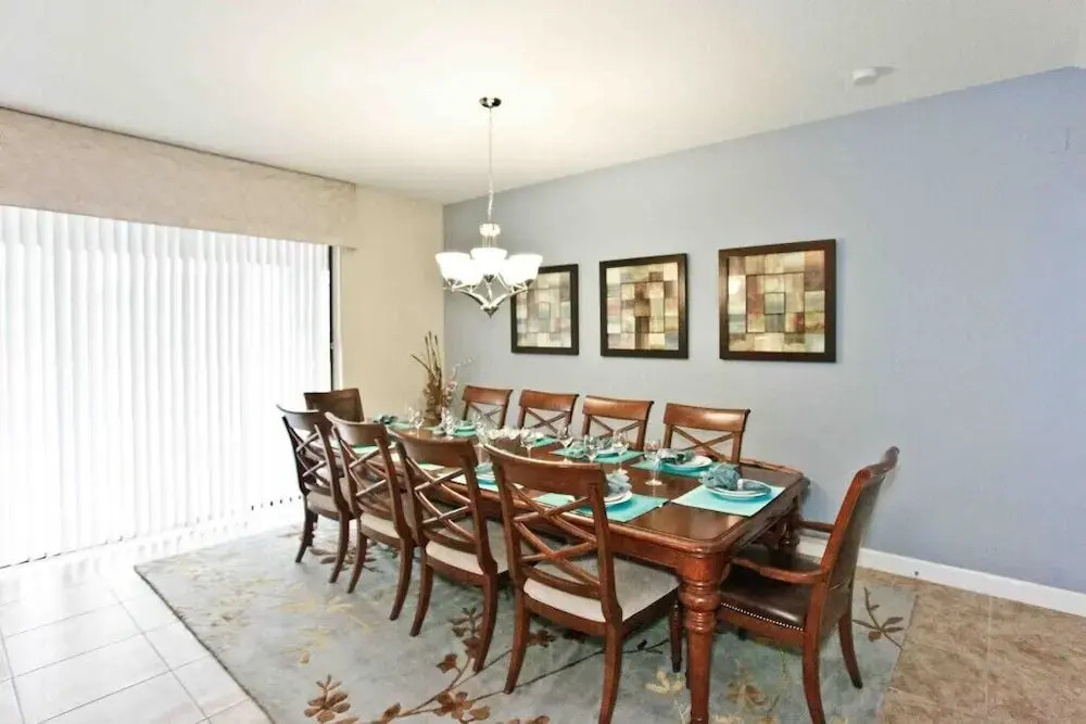 1473 Myrtlewood Street 8 Bedroom Home