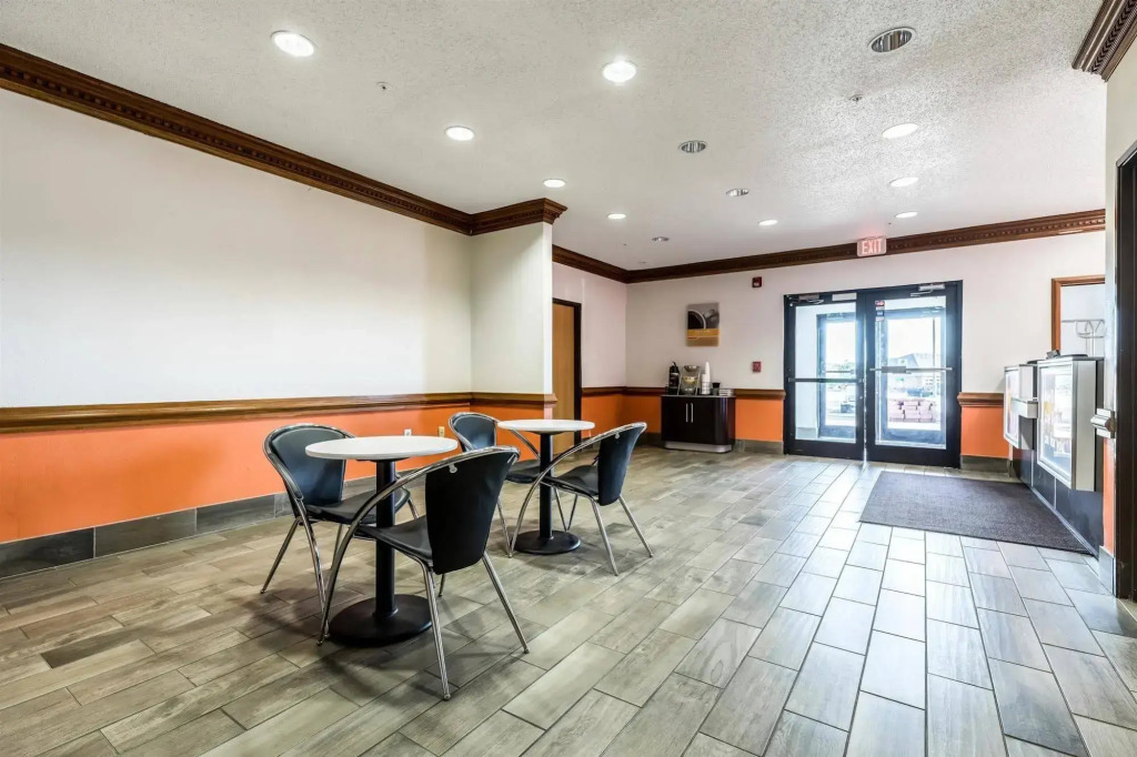 Motel 6-Indianapolis, IN - Southport