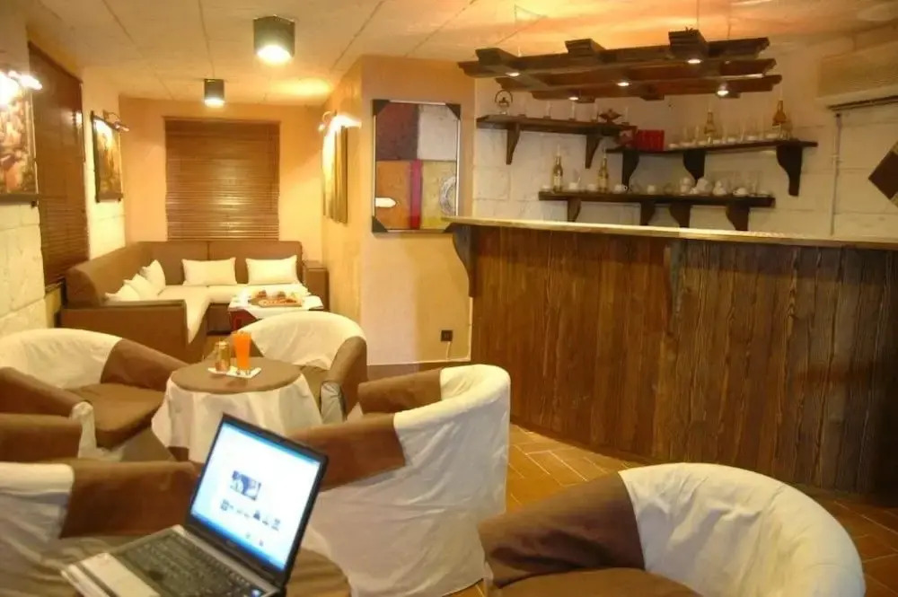 Al-Fanar Global Inn & Hotel Suites 1