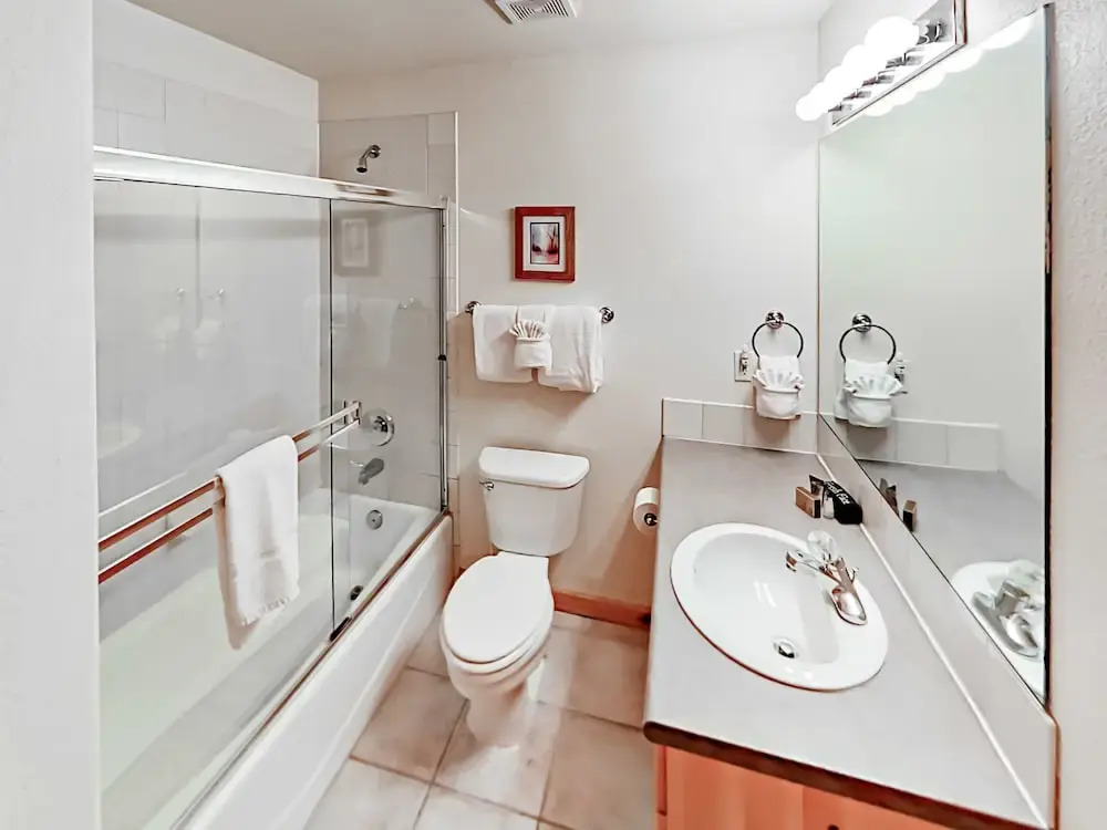 416 Kings Crown Rd Home 4 Bedrooms 4 Bathrooms Home