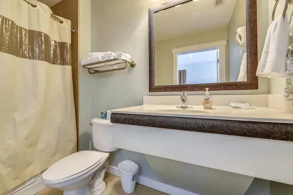 Origin 1038, Sunset & Gulf View! Perfect For 2! Free Fun! 1 Bedroom Condo by RedAwning