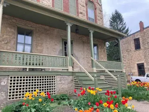 Abes Spring Street Guest House