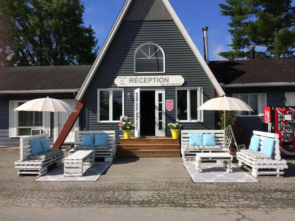 Motel Fleur De Lys
