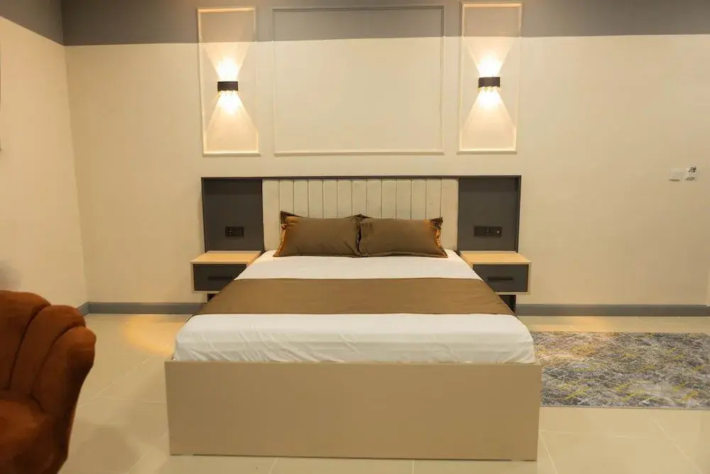 City Night Suites&Hotels