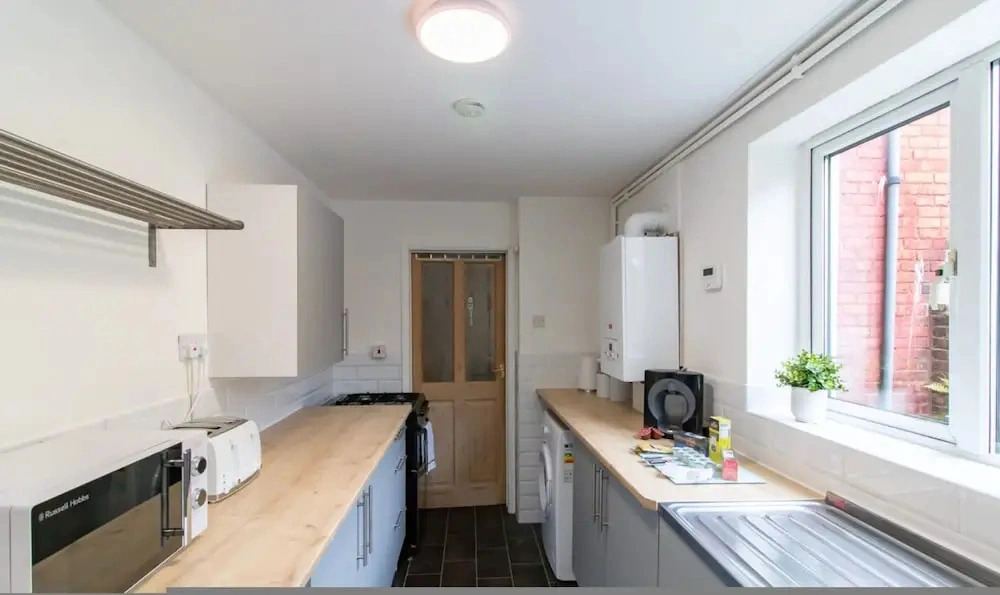 Alice Street Retreat - 1BR Sleeps 4 Street Parking