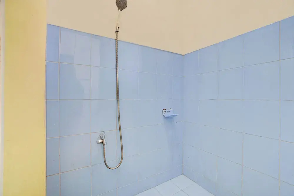 OYO 95065 Villa Ade