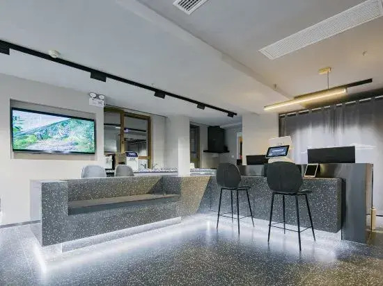 52 Hertz Multi-experience Hotel (Xi'an Xiaozhai)