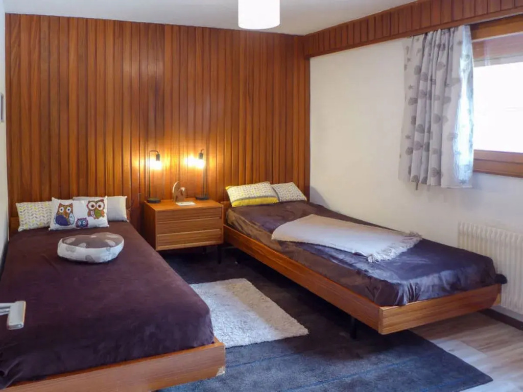 Apartment Val Neige 11 by Interhome