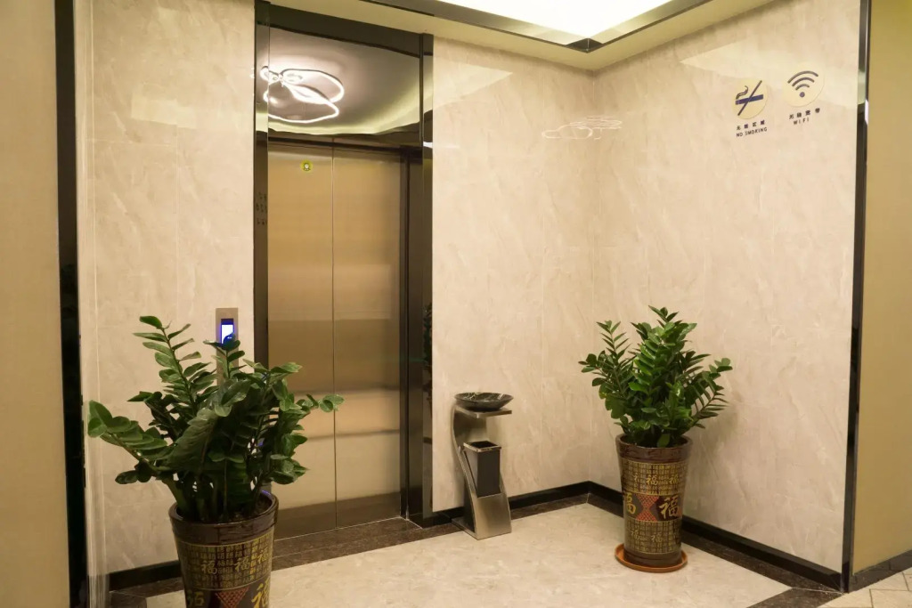 Starway Hotel Dongguan Xiegang Plaza