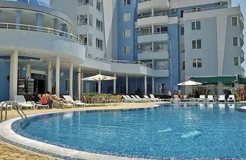 Laguna Holiday