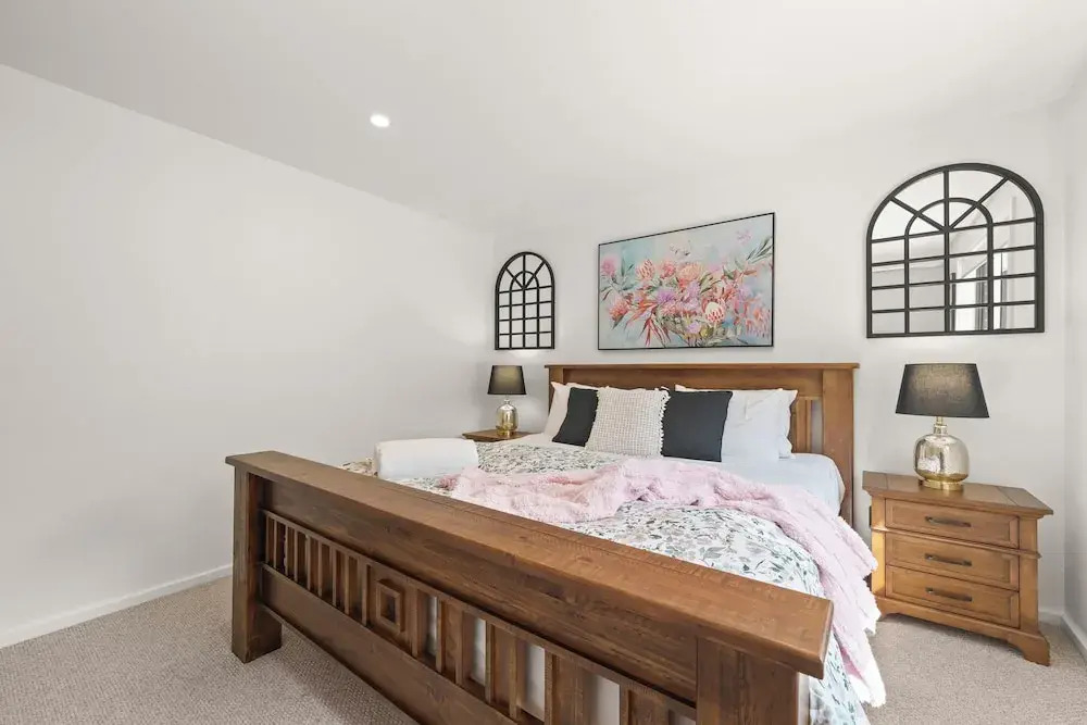 Gorgeous 4 Bedroom House - Blackmans Bay