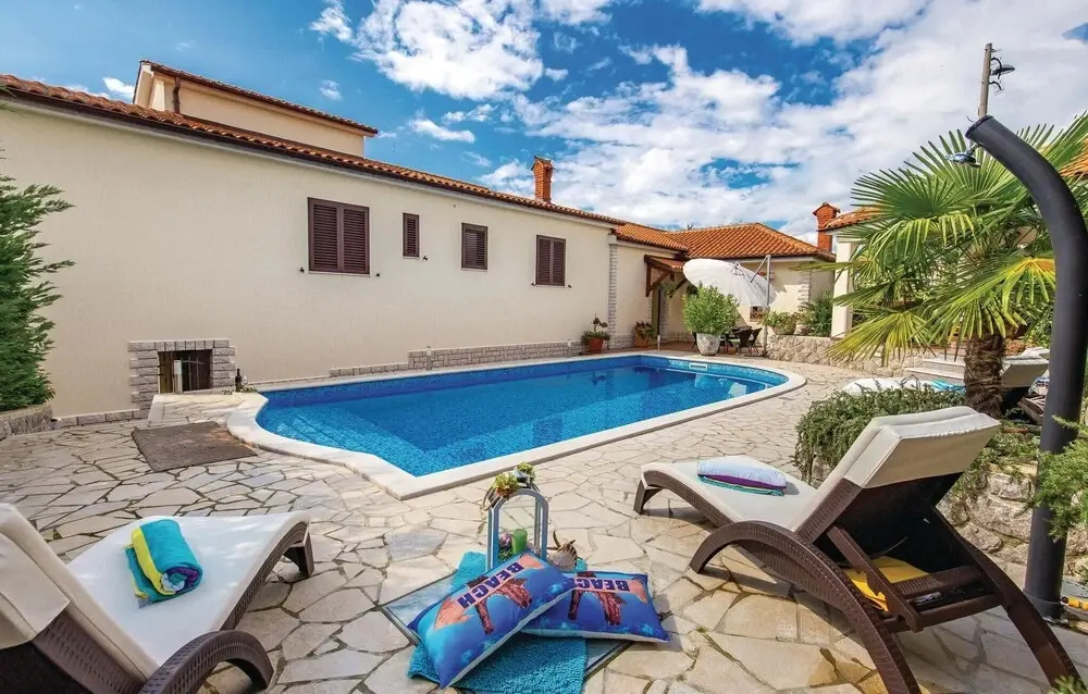 Stunning Home in Rijeka With Wifi and 2 Bedrooms
