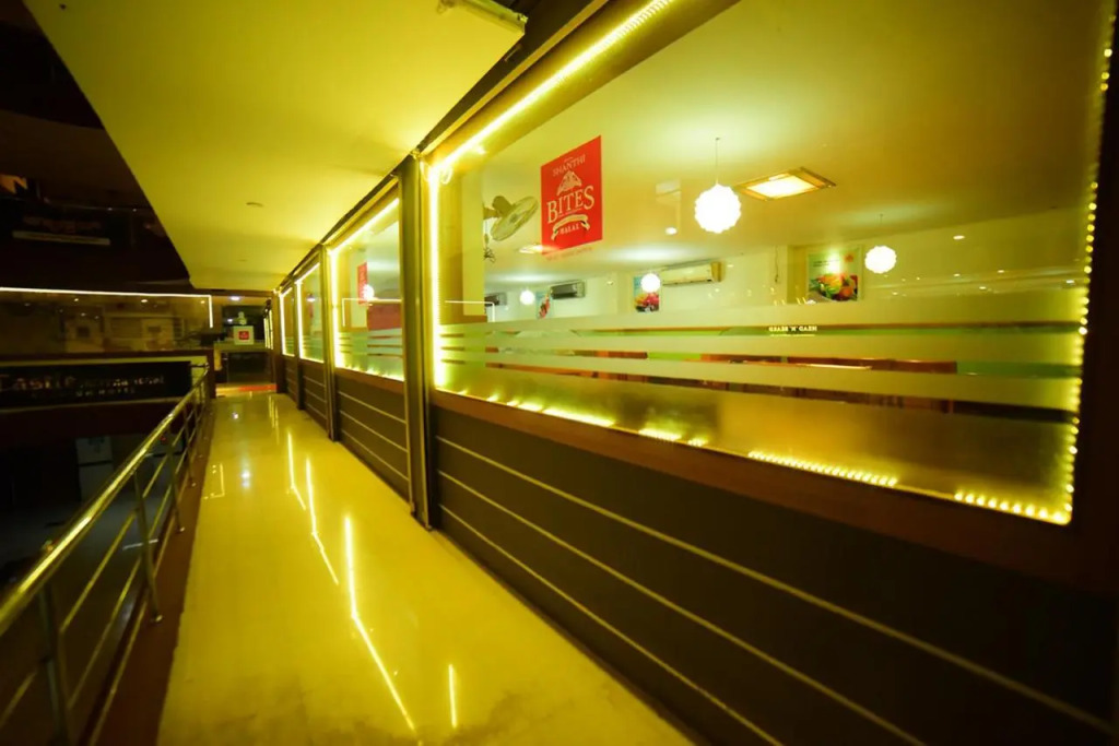 Castle International Premium Hotel