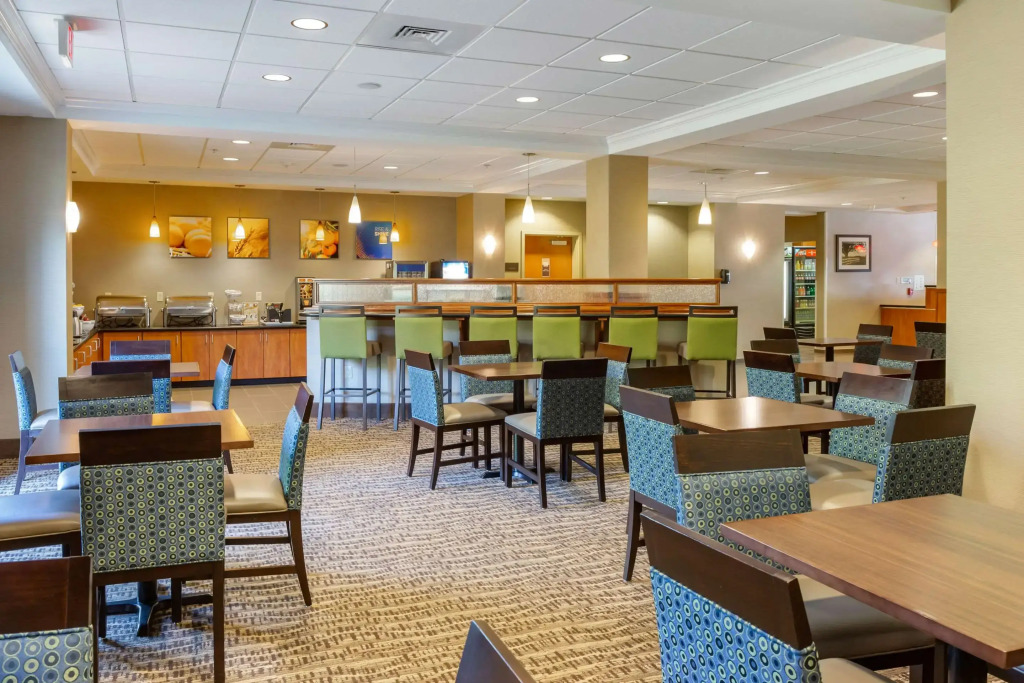 Comfort Suites Lancaster Amish Country